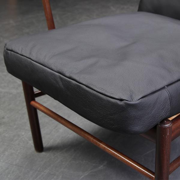 Cushion set for Ole Wanscher's Colonial Chair, model PJ 149(2) - Deszine Talks