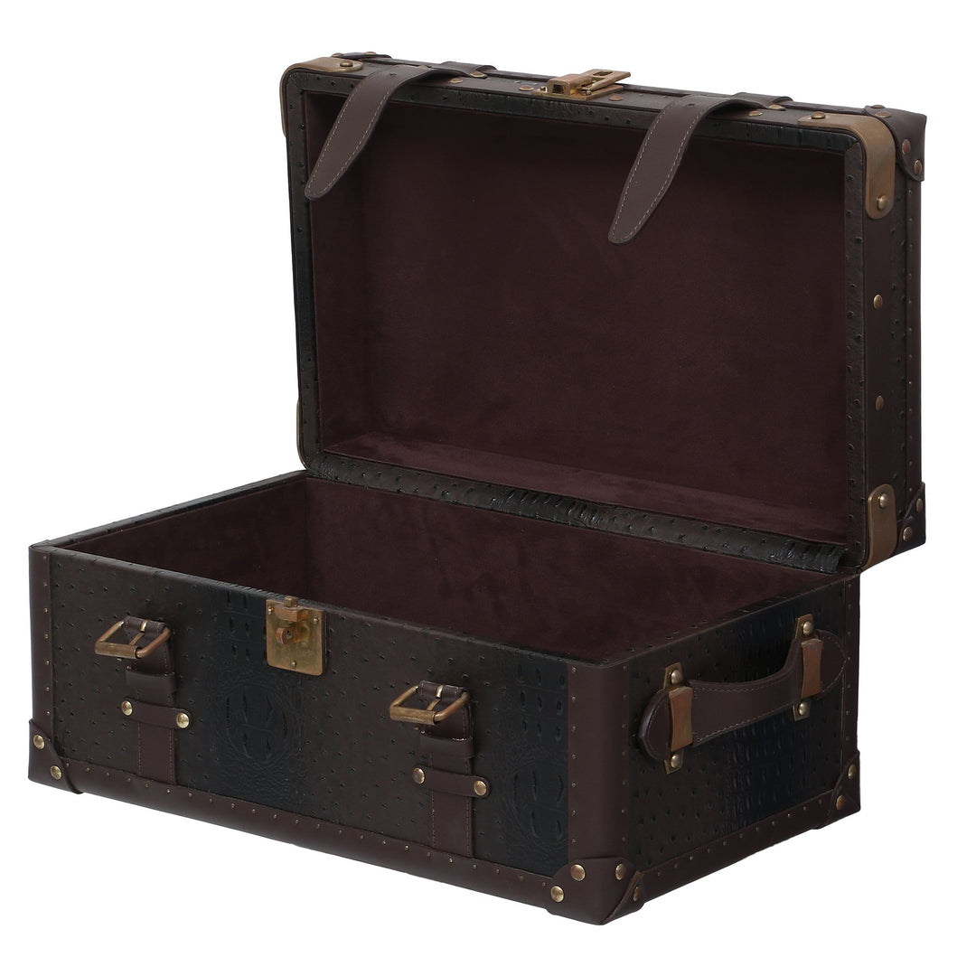 Leather Luggage box - Deszine Talks